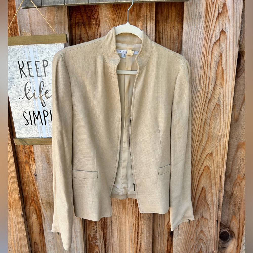 Zara Woman 100% viscose tan zippered blazer size 6